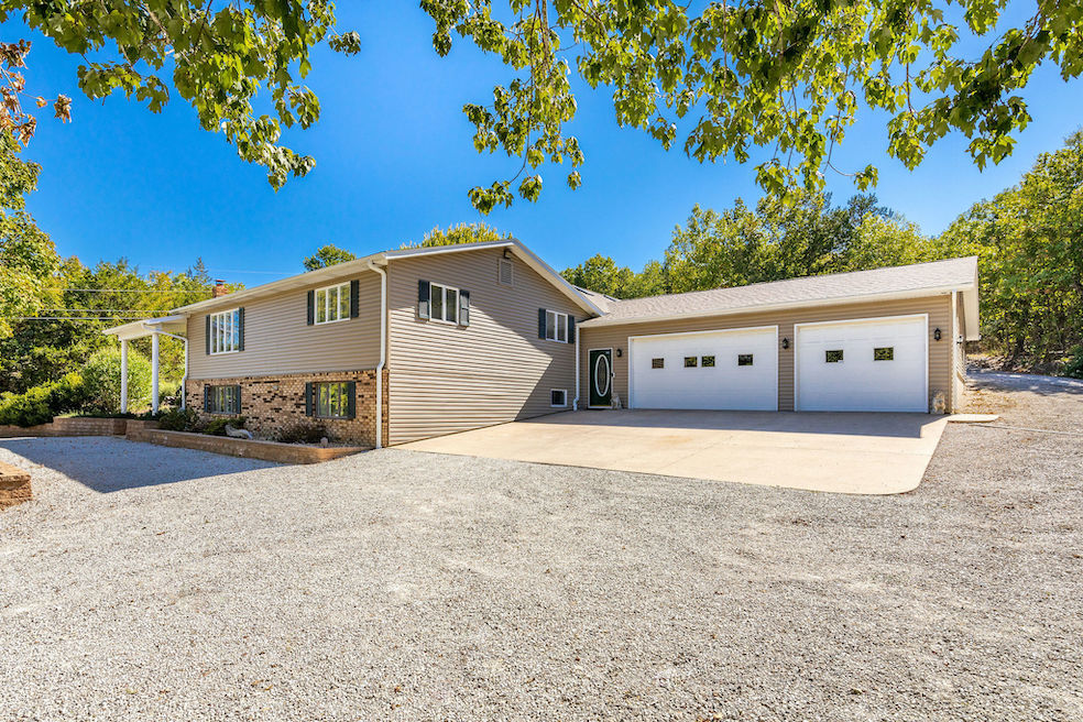 1797 Graham Clark Drive, Hollister, MO 65672