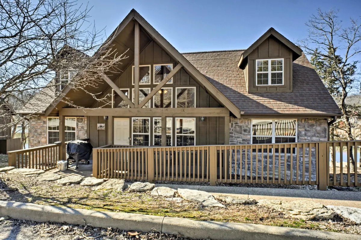 73 Cantwell Lane, Branson West, MO 65737