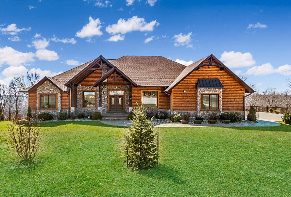 323 Sunset Drive, Saddlebrooke, MO 65630