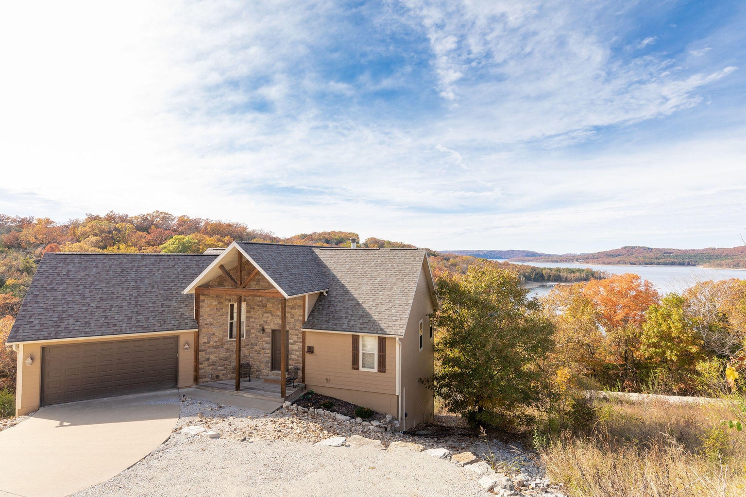 21 Blue Nile Lane, Blue Eye, MO 65611